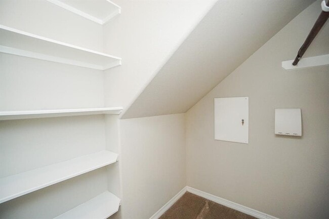 Building Photo - 27414 Ashland Meadows Ln