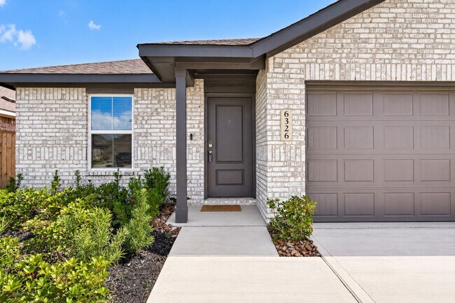 Building Photo - 6326 Linden Leaf Dr