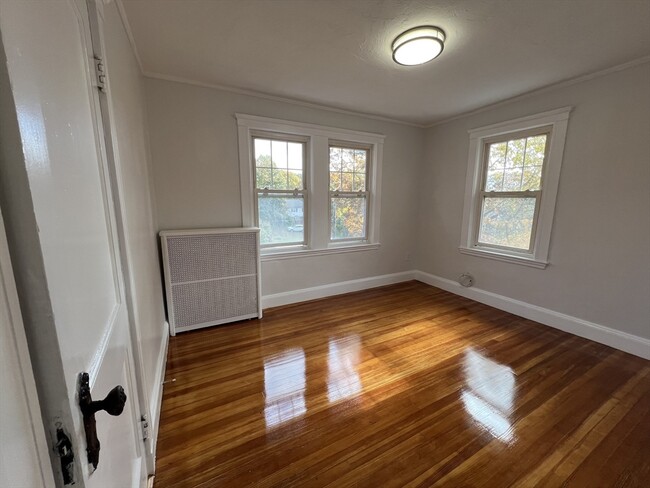 Building Photo - 581 Liberty St