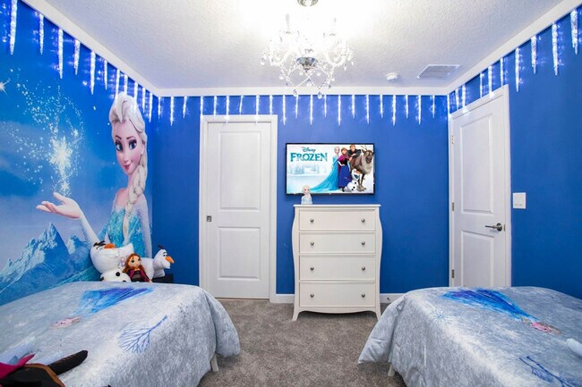 Building Photo - 2713 Bookmark Dr