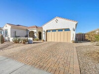 Building Photo - 3930 E Iris Dr