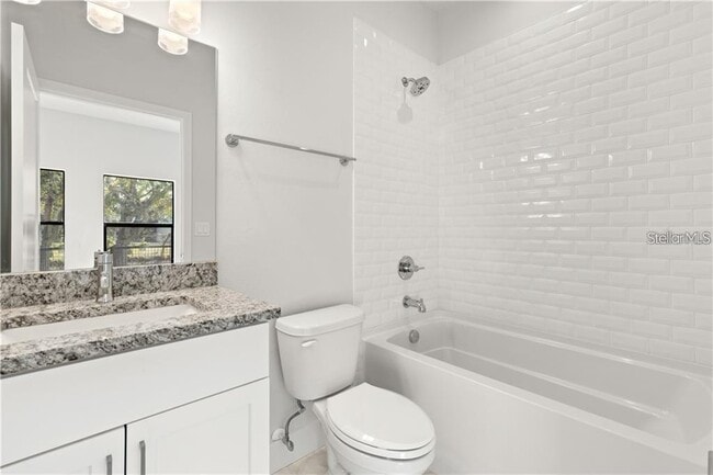 Building Photo - 4810 W McElroy Ave