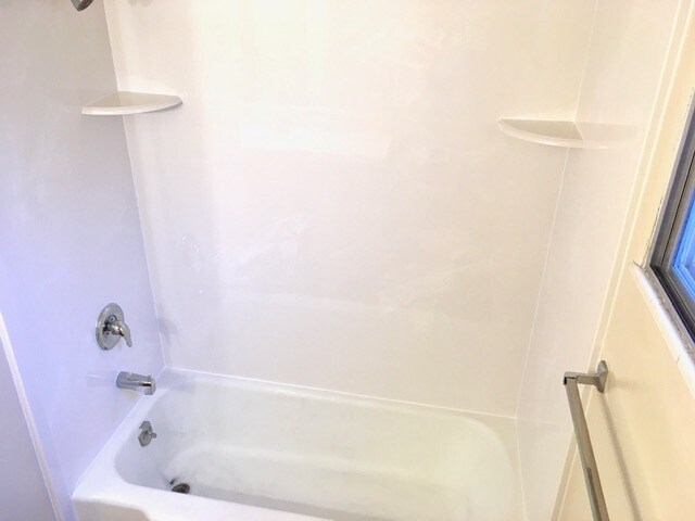 Building Photo - 814 N 700 E