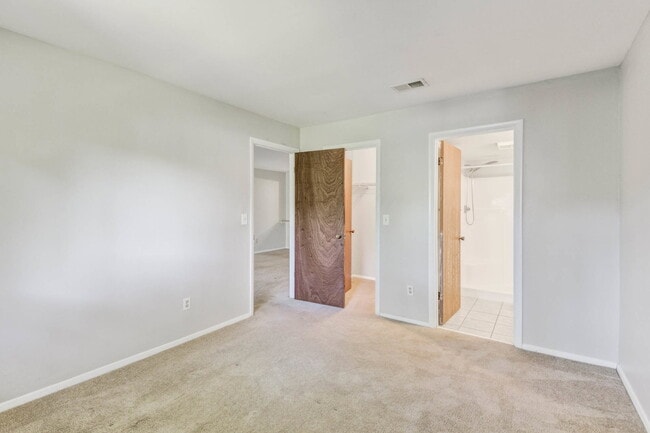 Building Photo - 2955 Dove Haven Ct