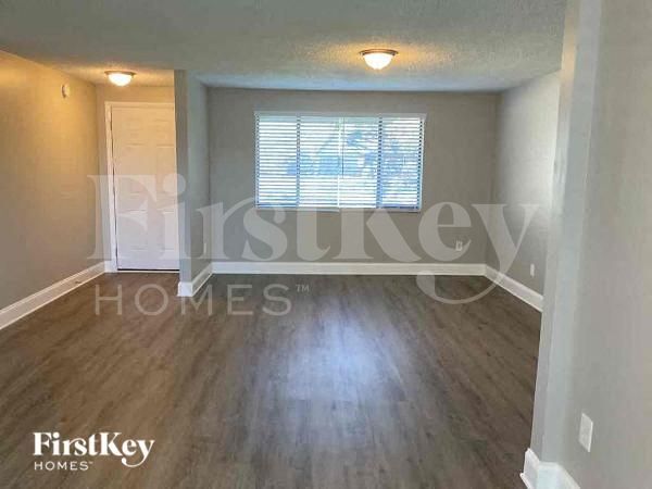 Building Photo - 2241 George Wythe Rd