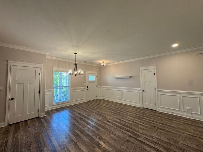 Building Photo - Beautiful Single Family Home