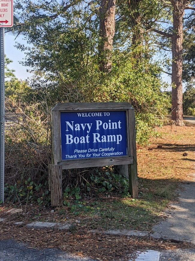 Building Photo - 5 Ellinor Ct