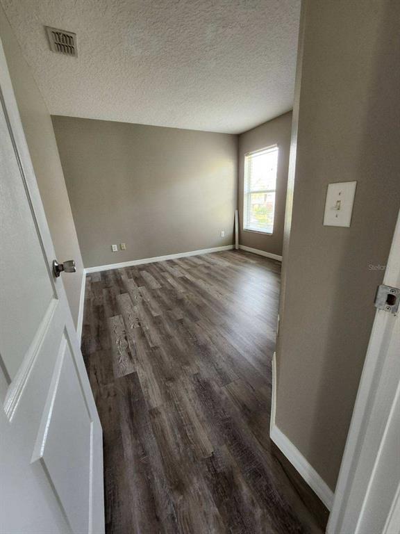 Building Photo - 2617 Athens Dr