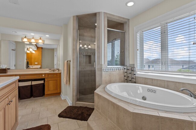 Building Photo - Welcome to your dream home in Norfolk, Virginia!