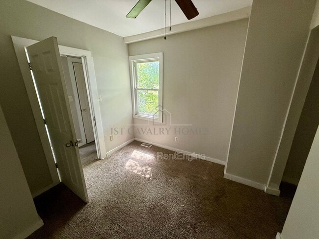 Building Photo - 289 Sumner Ct