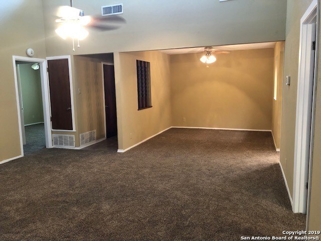 Building Photo - 8515 Springline St