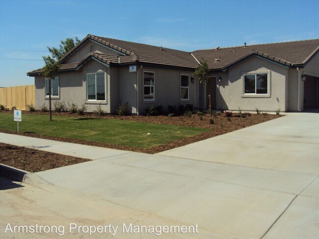 Primary Photo - 3107-3121 Bright St