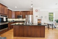 Building Photo - 3826 Elmwood Towne Way