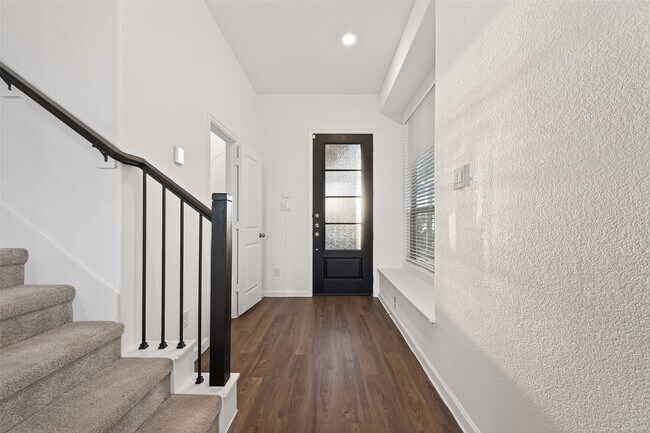 Building Photo - 5703 Foggy Vine Ct