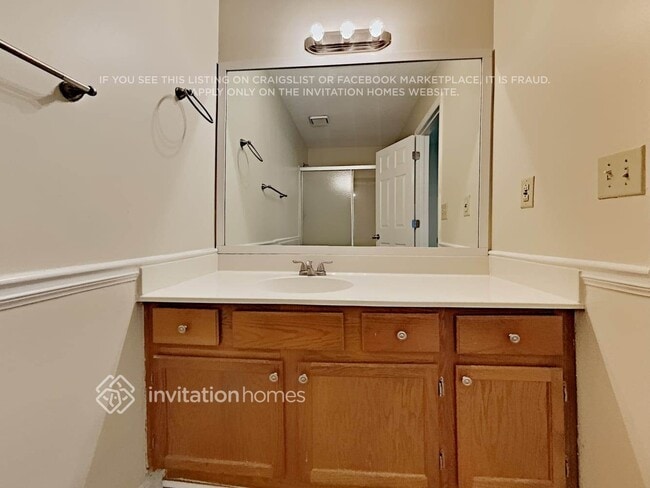 Building Photo - 3781 Westchase Dr