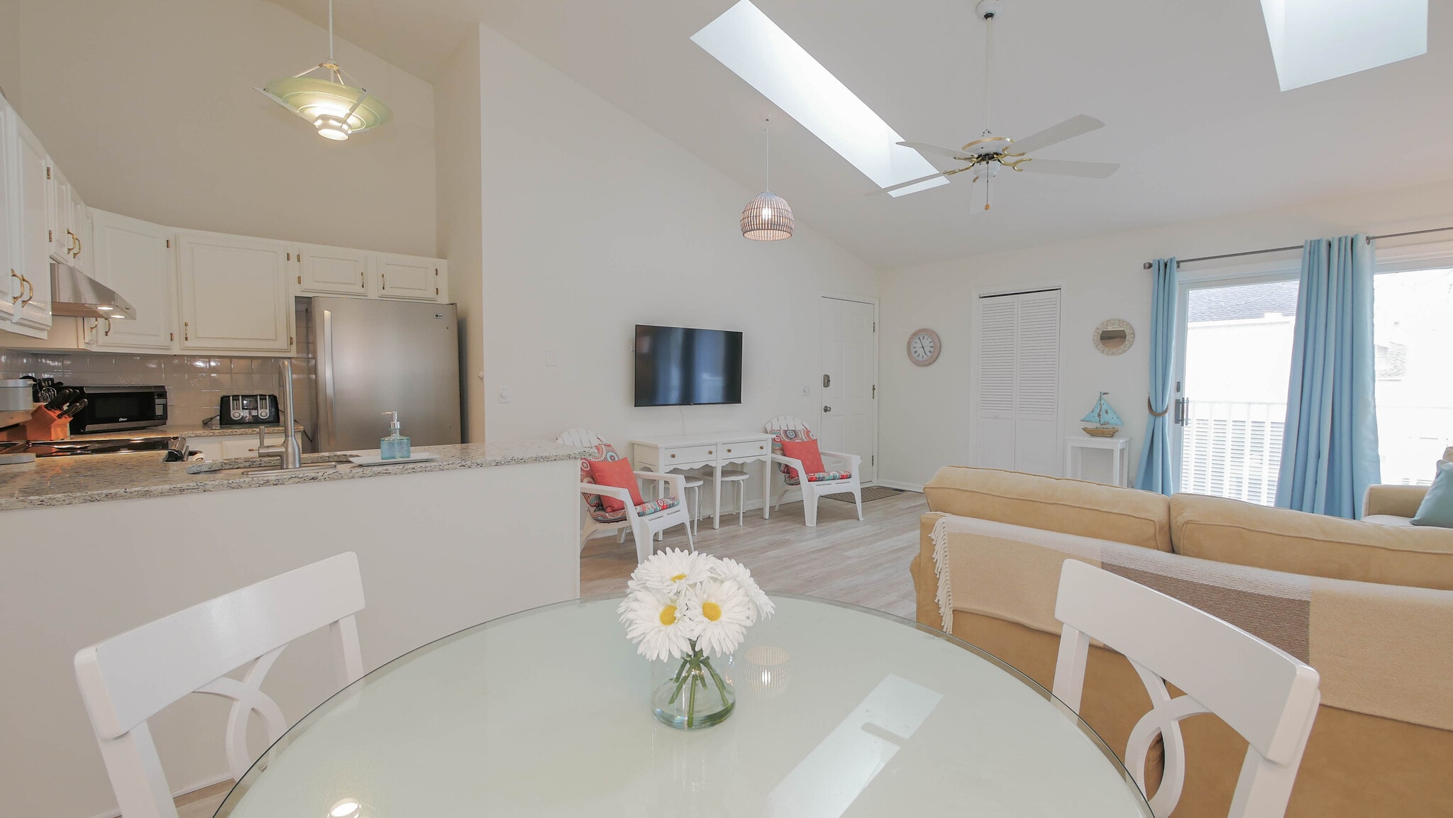 Building Photo - 16 N Monroe Ave