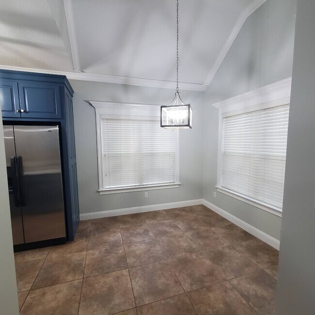 Building Photo - Spacious 3-Bedroom Home with Open Floor Plan and Fenced Backyard in Hahira, GA