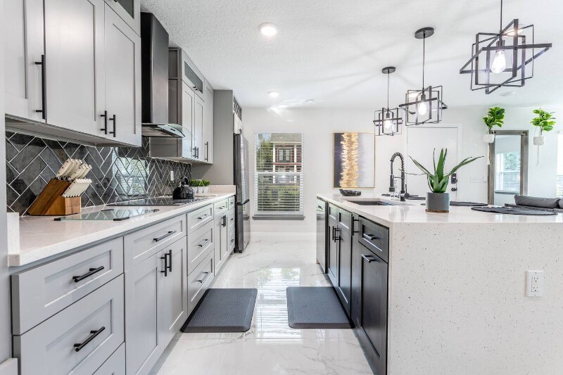 Building Photo - 1414 E Harding St