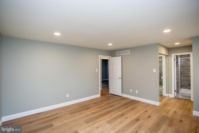 Building Photo - 19 Seton Hill Ct