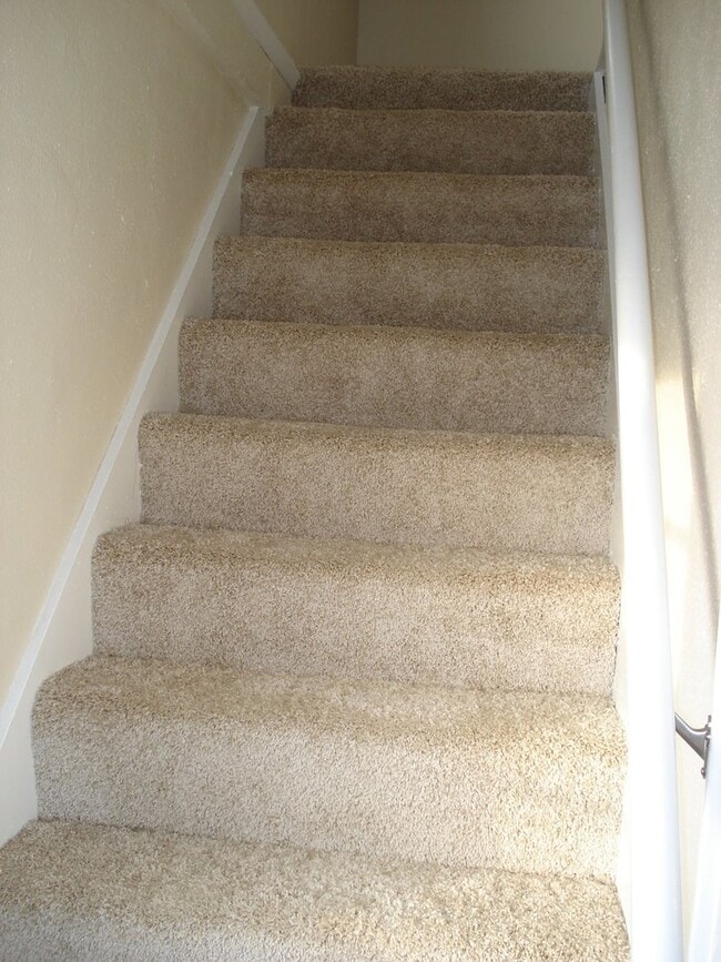 Building Photo - Three Bedroom One Bath Home Available May 10th