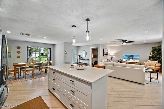 Building Photo - 404 Marathon Ct