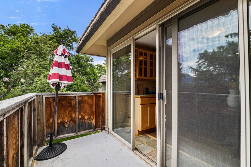 view on Balcony - 3365 Chisholm Trl