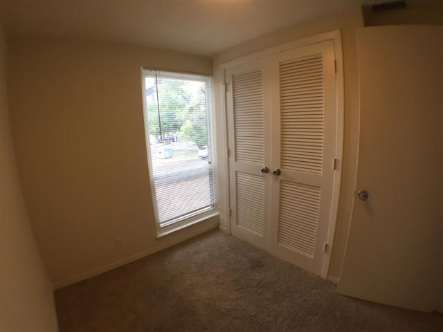 Building Photo - 2800 Cole St