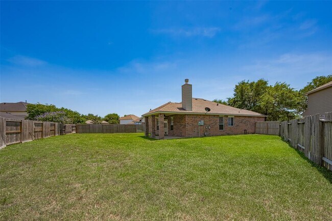 Building Photo - 2502 Oakthorn Ct