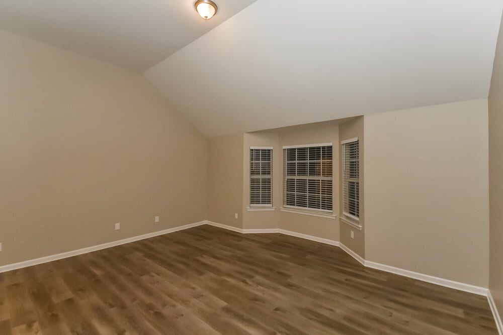 Building Photo - 7531 Sugarcreek Dr