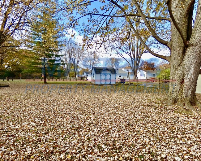 Building Photo - 3 Bedroom House for Rent