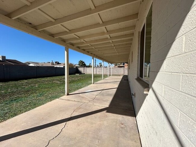 Building Photo - 301 W Olive Ave