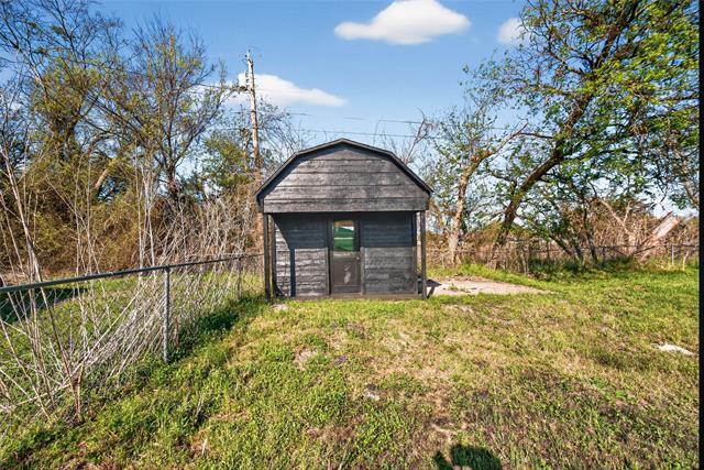 Building Photo - 2020 Midlake Rd