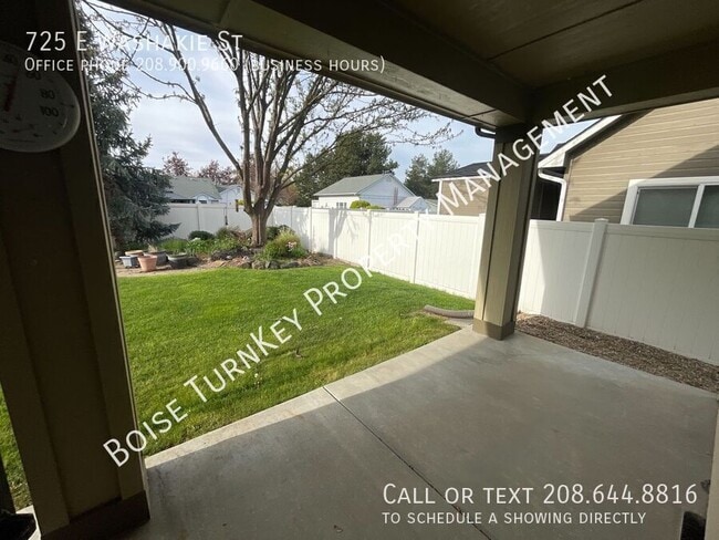 Building Photo - 725 Washakie St E