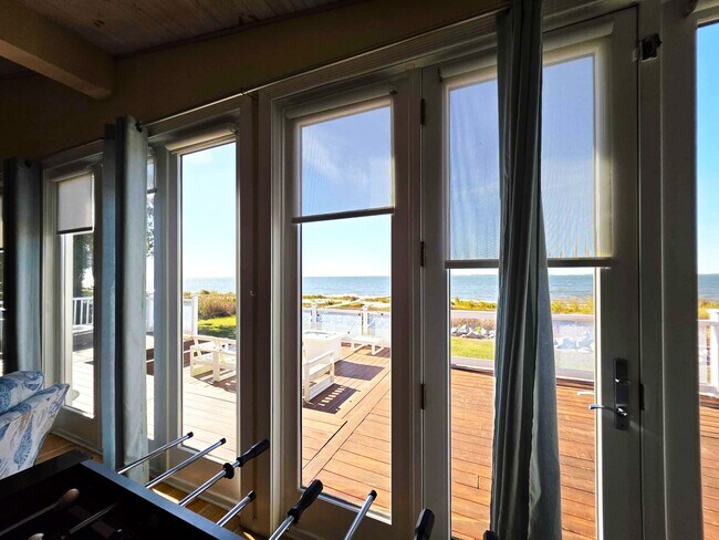 Building Photo - 8034 Riverview Rd