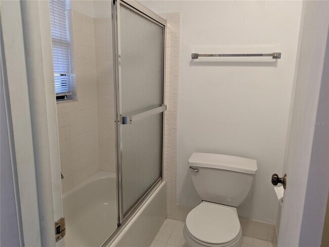 Building Photo - 4023 Bluff Oak Ct