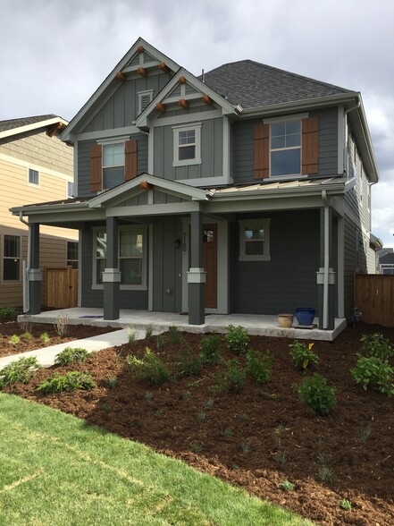 Building Photo - 5160 Yosemite Way