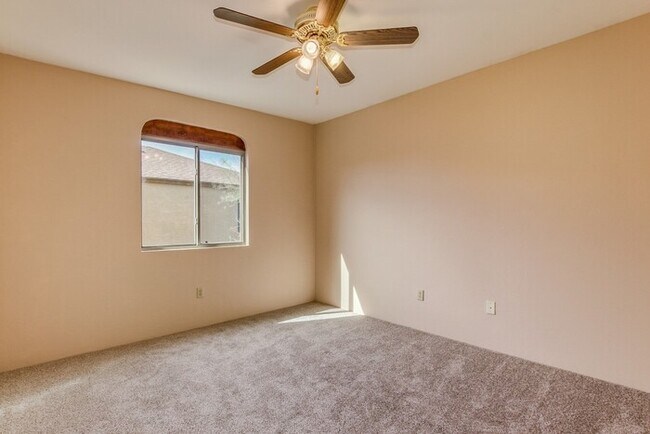 Building Photo - 6790 S Avenida Del Abrazo