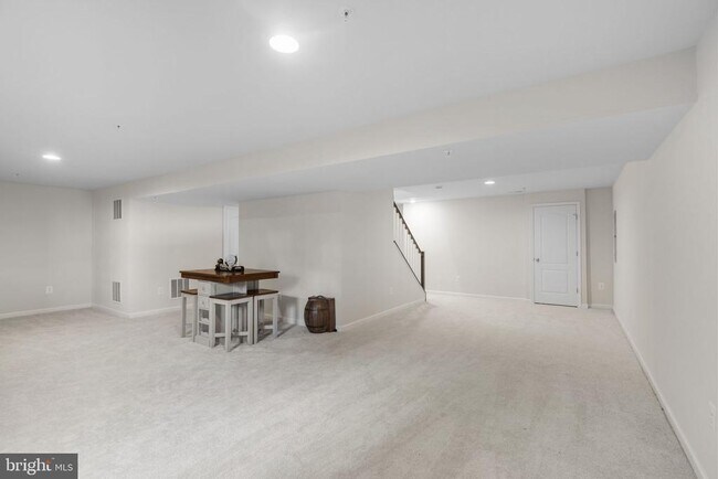 Building Photo - 6640 Timber Ridge Ln