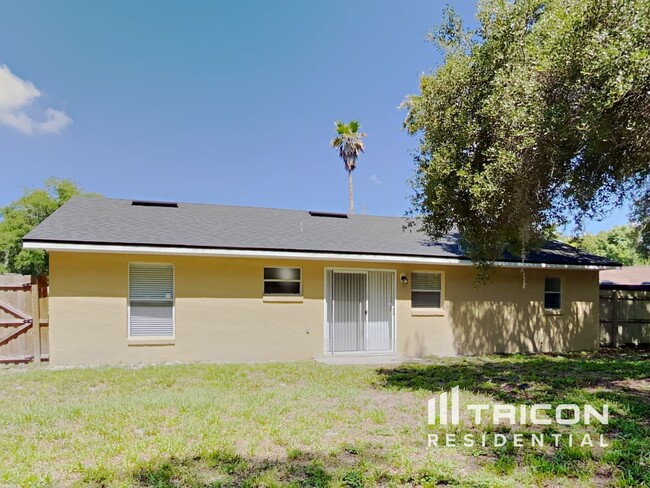 Building Photo - 367 Masson Ct