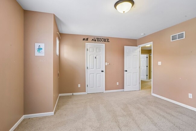 Building Photo - Executive Lease Opportunity - 4 Bed 3 Bath