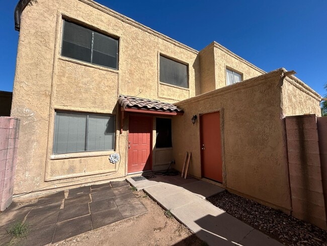Building Photo - 948 S Alma School Rd
