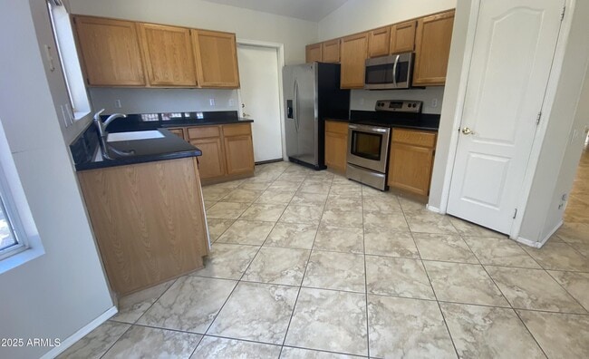 Building Photo - 20624 N 61st Ave
