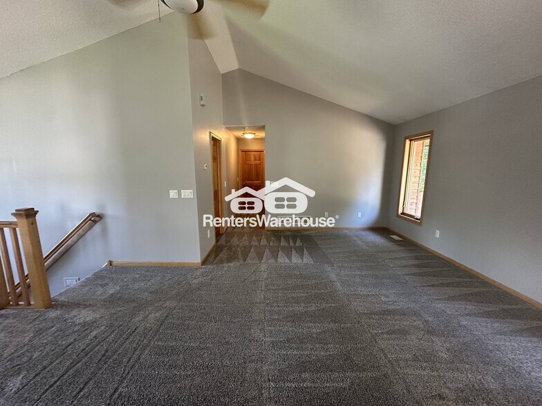 Building Photo - 180 Luisa Ct