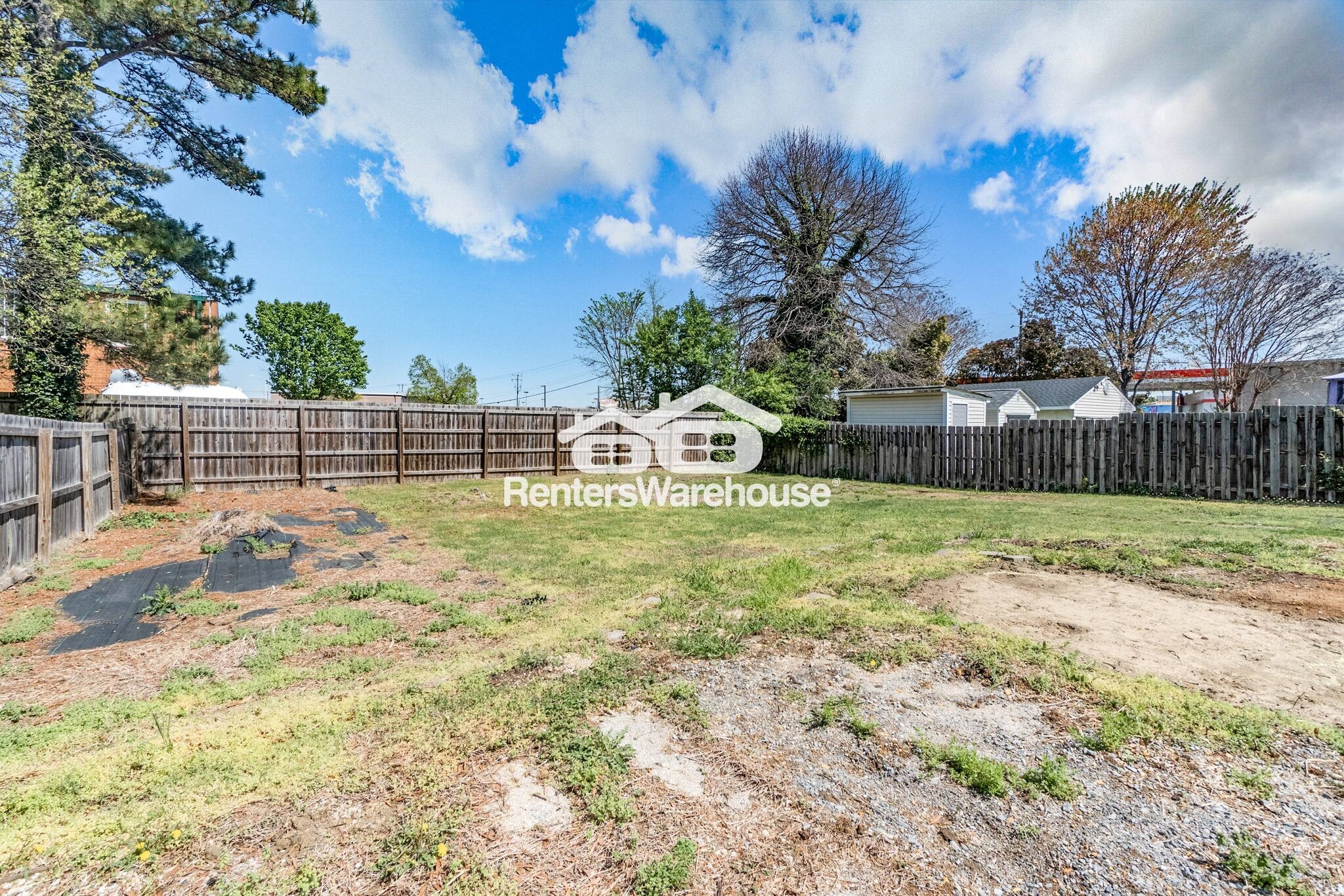 Building Photo - 106 Greencourt Rd