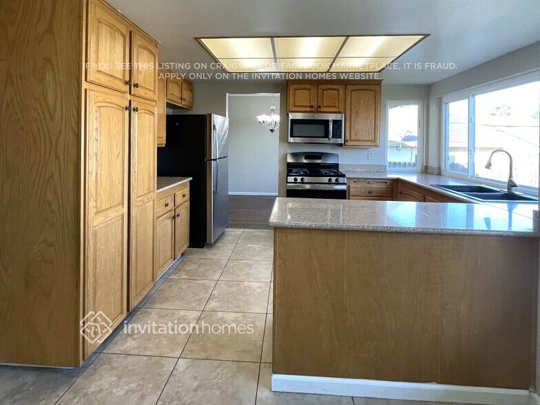 Building Photo - 7449 Palmer House Dr