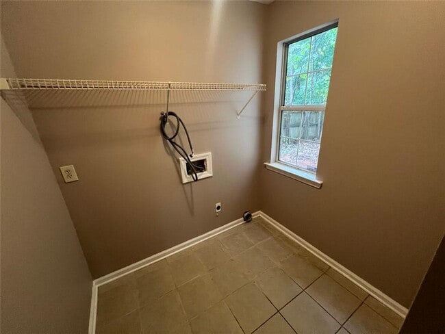 Building Photo - 815 Ahearn Ct