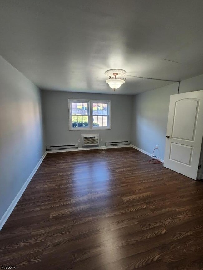 Building Photo - 332 Richard Mine Rd