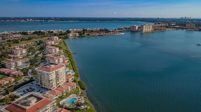 Building Photo - 6322 Palma Del Mar Blvd S