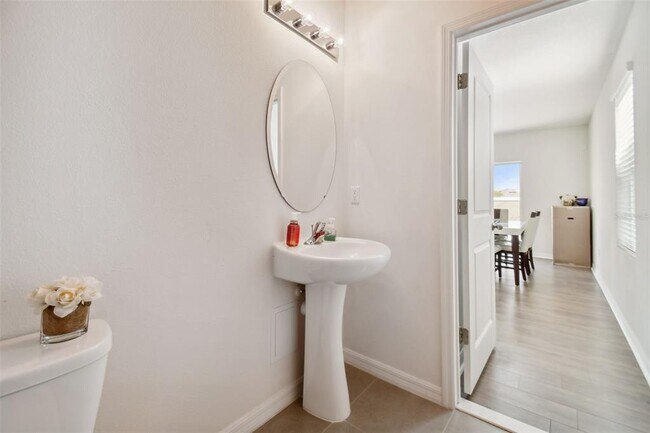 Building Photo - 8258 Pelican Reed Cir