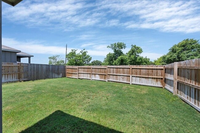 Building Photo - 1202 Garland Rd